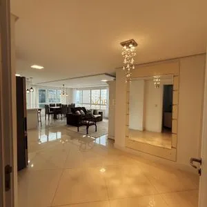 Apartamento com 105m², 3 dormitórios, 2 vagas no Michelângelo em Torres para Comprar