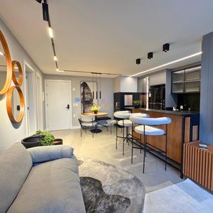 Apartamento com 50m², 1 dormitório, 1 suíte, 2 vagas no Maui Residencial em Torres para Comprar