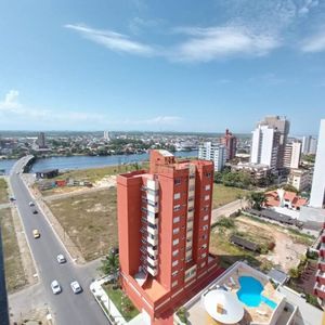 Apartamento com 142m², 3 dormitórios, 1 suíte, 2 vagas no Torre de La Cité em Torres para Comprar