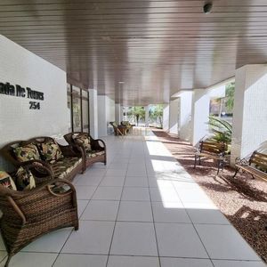 Apartamento com 104m², 2 dormitórios, 1 suíte, 1 vaga no Morada de Torres em Torres para Comprar