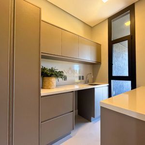 Casa de Condomínio com 240m², 4 dormitórios, 4 suítes, 2 vagas no Reserva das Águas em Torres para Comprar