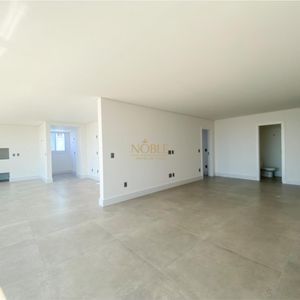 Apartamento com 135m², 3 dormitórios, 3 suítes, 2 vagas no Dall'acqua em Torres para Comprar