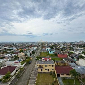 Apartamento com 72m², 2 dormitórios, 1 suíte, 1 vaga no Topazio em Torres para Comprar