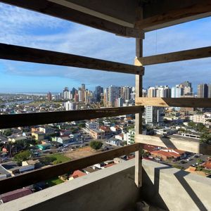 Apartamento com 88m², 3 dormitórios, 1 suíte, 1 vaga no Dell Ville em Torres para Comprar