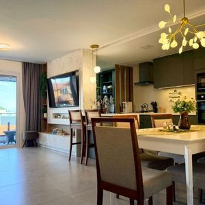 Apartamento com 114m², 2 dormitórios, 1 suíte, 2 vagas no Morada do Parque em Torres para Comprar