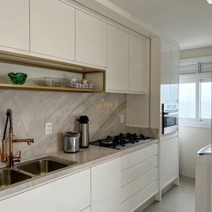 Cobertura com 270m², 3 dormitórios, 3 suítes, 2 vagas no Di milano em Torres para Comprar