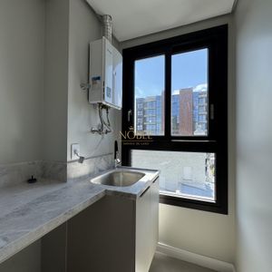 Apartamento com 114m², 3 dormitórios, 1 suíte, 1 vaga no Titanium em Torres para Comprar