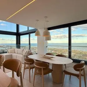 Apartamento com 140m², 3 dormitórios, 3 suítes, 2 vagas no Voga em Torres para Comprar