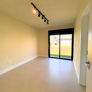 Casa de Condomínio com 192m², 3 dormitórios, 3 suítes, 2 vagas no Reserva das Águas em Torres para Comprar