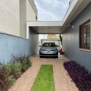 Casa com 148m², 3 dormitórios, 1 suíte, 2 vagas no bairro Morada das Palmeiras em Torres para Comprar