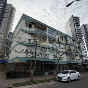 Apartamento com 42m², 1 dormitório no San Remo em Torres para Comprar