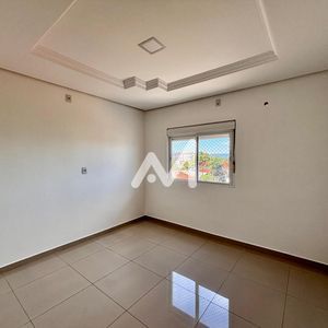 Apartamento com 72m² e 2 dormitórios no bairro Centenário em Lajeado para Alugar