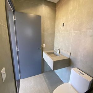 Casa de Condomínio com 275m², 3 dormitórios, 3 suítes, 2 vagas no Ocean Side em Torres para Comprar