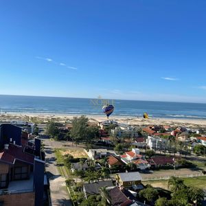 Apartamento com 87m², 2 dormitórios, 1 suíte, 1 vaga no Verano em Torres para Comprar