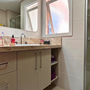 Apartamento com 144m², 3 dormitórios, 1 suíte, 1 vaga no Solar da Barra em Torres para Comprar