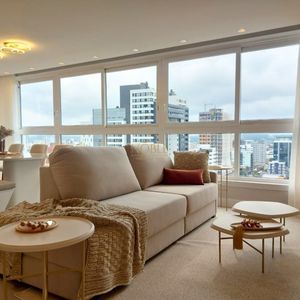 Apartamento com 102m², 3 dormitórios, 1 suíte, 2 vagas no Maui Residencial em Torres para Comprar
