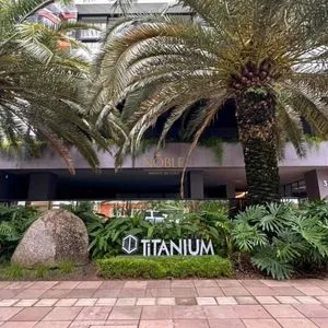 Apartamento com 86m², 2 dormitórios, 2 suítes, 1 vaga no Titanium em Torres para Comprar