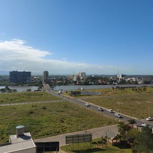 Apartamento com 131m², 3 dormitórios, 1 suíte, 2 vagas no Torre do Sol em Torres para Comprar