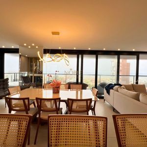 Apartamento com 220m², 4 dormitórios, 4 suítes, 2 vagas no Vitra em Torres para Comprar