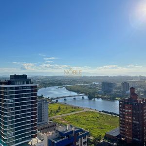 Apartamento com 78m², 2 dormitórios, 1 suíte, 3 vagas no Vista Mare em Torres para Comprar