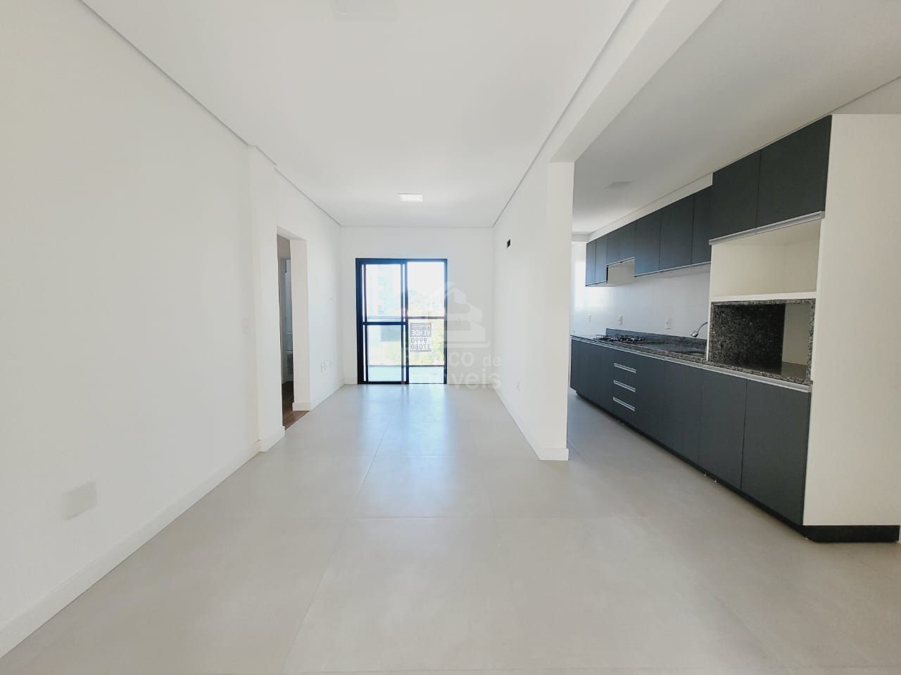 Apartamento à venda e aluguel com 2 quartos, 76m² - Foto 3