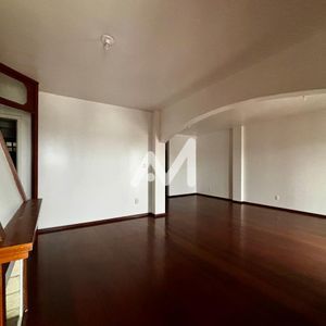 Apartamento com 146m² e 3 dormitórios no bairro Centro em Lajeado para Comprar ou Alugar
