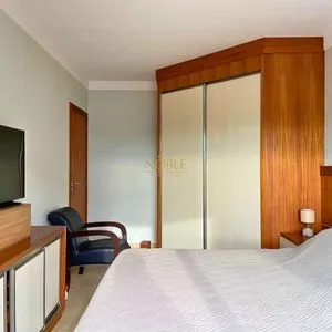 Casa com 272m², 4 dormitórios, 1 suíte, 3 vagas no bairro Igra Norte em Torres para Comprar
