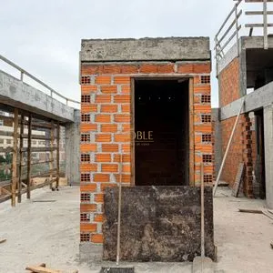 Cobertura com 184m², 2 dormitórios, 2 suítes, 2 vagas no Horizon em Torres para Comprar