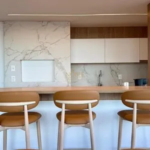 Apartamento com 140m², 3 dormitórios, 3 suítes, 2 vagas no Voga em Torres para Comprar