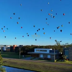 Casa de Condomínio com 206m², 4 dormitórios, 4 suítes, 2 vagas no Reserva das Águas em Torres para Comprar