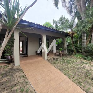 Casa Comercial com 283m² e 3 dormitórios no bairro Centro em Lajeado para Comprar