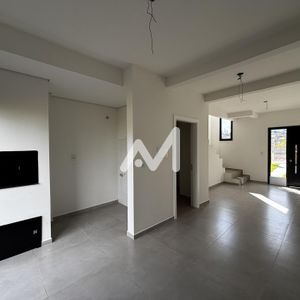 Sobrado com 76m² e 2 dormitórios no bairro Conventos em Lajeado para Comprar