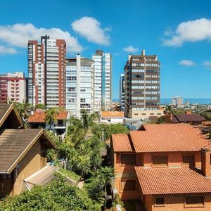 Apartamento com 232m², 4 dormitórios, 2 suítes, 2 vagas no Riviere em Torres para Comprar
