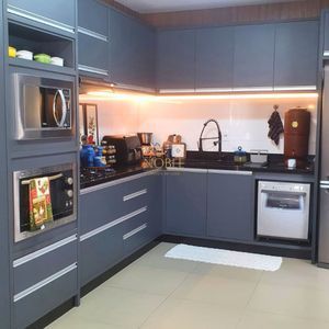 Casa, 3 dormitórios, 2 suítes, 2 vagas no bairro Loteamento Caravelle em Passo de Torres para Comprar