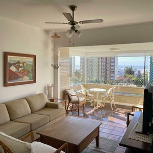 Apartamento com 131m², 3 dormitórios, 1 suíte, 2 vagas no Morada da Praça em Torres para Comprar