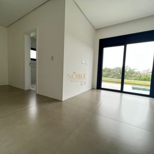 Casa de Condomínio com 220m², 3 dormitórios, 3 suítes, 2 vagas no Reserva das Águas em Torres para Comprar