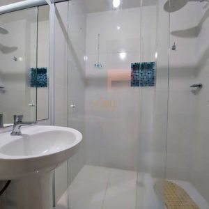 Apartamento com 70m², 2 dormitórios, 1 suíte, 1 vaga no Las Brisas em Torres para Comprar