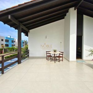 Casa com 518m², 5 dormitórios, 2 suítes, 2 vagas no bairro Praia Grande em Torres para Comprar