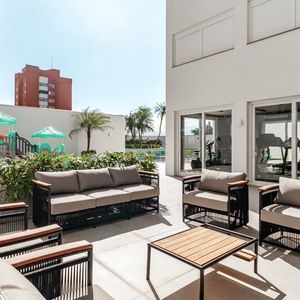 Apartamento com 104m², 3 dormitórios, 1 suíte, 2 vagas no Ibiza em Torres para Comprar
