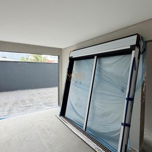 Apartamento com 180m², 3 dormitórios, 1 suíte, 2 vagas no Rambla Del Mar em Torres para Comprar