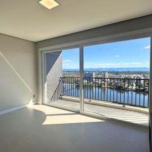 Apartamento com 91m², 2 dormitórios, 2 suítes, 2 vagas no Toronto em Torres para Comprar