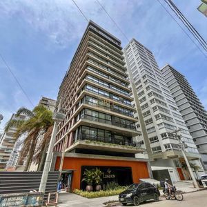 Apartamento com 110m², 3 dormitórios, 1 suíte, 2 vagas no LONDON em Torres para Comprar