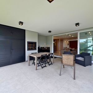 Casa de Condomínio com 435m², 4 dormitórios, 4 suítes, 4 vagas no Ocean Side em Torres para Comprar