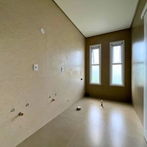 Casa de Condomínio com 264m², 4 dormitórios, 4 suítes, 2 vagas no Reserva das Águas em Torres para Comprar