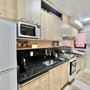 Apartamento com 65m², 2 dormitórios, 1 vaga no Plaza Mayor em Torres para Comprar