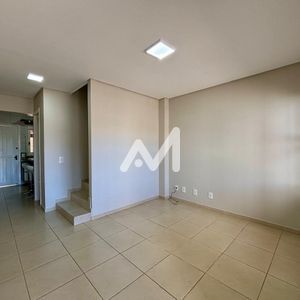 Sobrado com 78m² e 2 dormitórios no bairro Universitário em Lajeado para Comprar