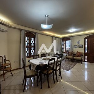 Casa com 147m² e 3 dormitórios no bairro Universitário em Lajeado para Comprar