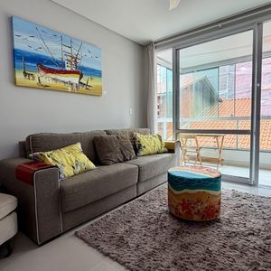 Apartamento com 110m², 3 dormitórios, 1 suíte, 2 vagas no Praia Bávaro em Torres para Comprar
