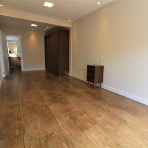 Sobrado com 220m², 5 dormitórios, 4 suítes, 3 vagas no bairro Stan em Torres para Comprar