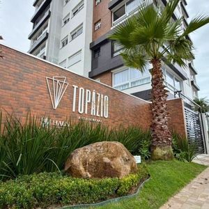 Apartamento com 70m², 2 dormitórios, 1 suíte, 1 vaga no Topazio em Torres para Comprar